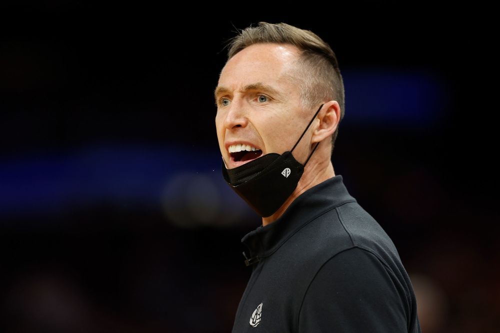 TA：前尤文CEO布兰科将出任曼联CEO，并计划任命新的转会专家“TheAthletic”报道，英力士考虑让前尤文图斯CEO布兰科出任曼联CEO，他于去年12月离开巴黎圣日耳曼，目前是英力士集团体育部门负责人。